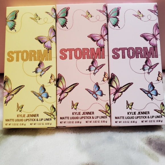 🦋HP🦋 3 Sets New Kylie x Stormi Mini LipKits - Picture 3 of 7